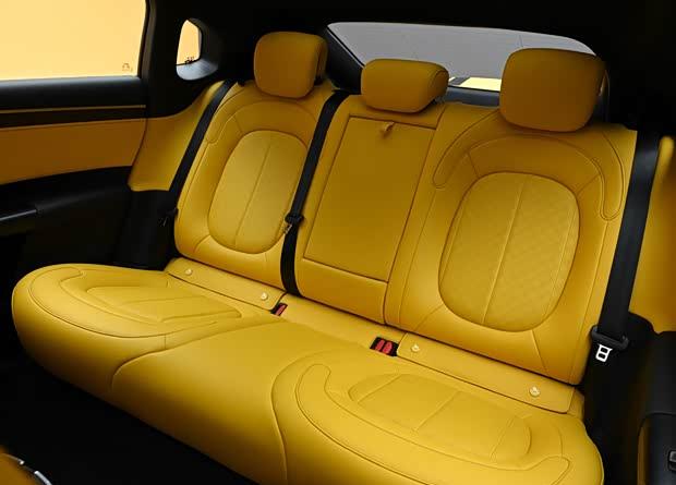 캐딜락 카이웨이더 출시: 46.88만 위안부터