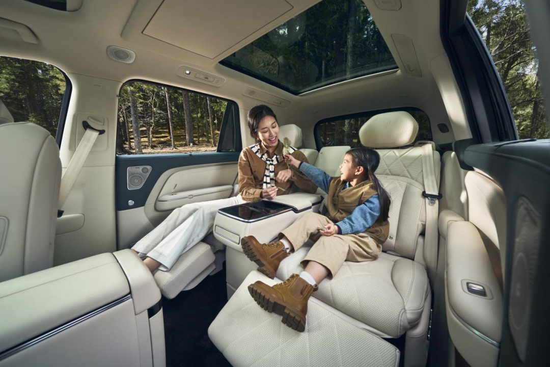 “5인승의 새로운 왕” 란투 타이산 X8, 30.29만~38.99만 위안에 사전 판매 시작