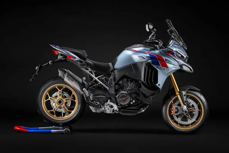 두카티 Multistrada V4 RS 100