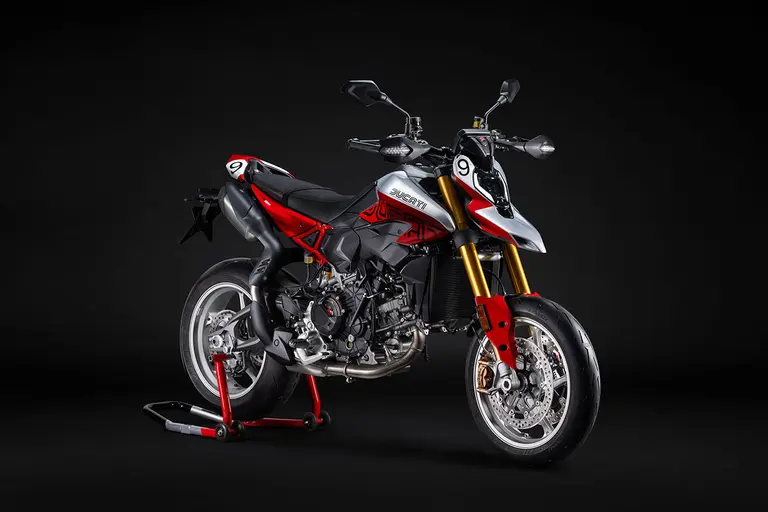 두카티 Hypermotard V2 SP 100
