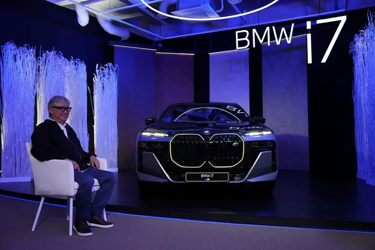 이강소작가와 BMW i7