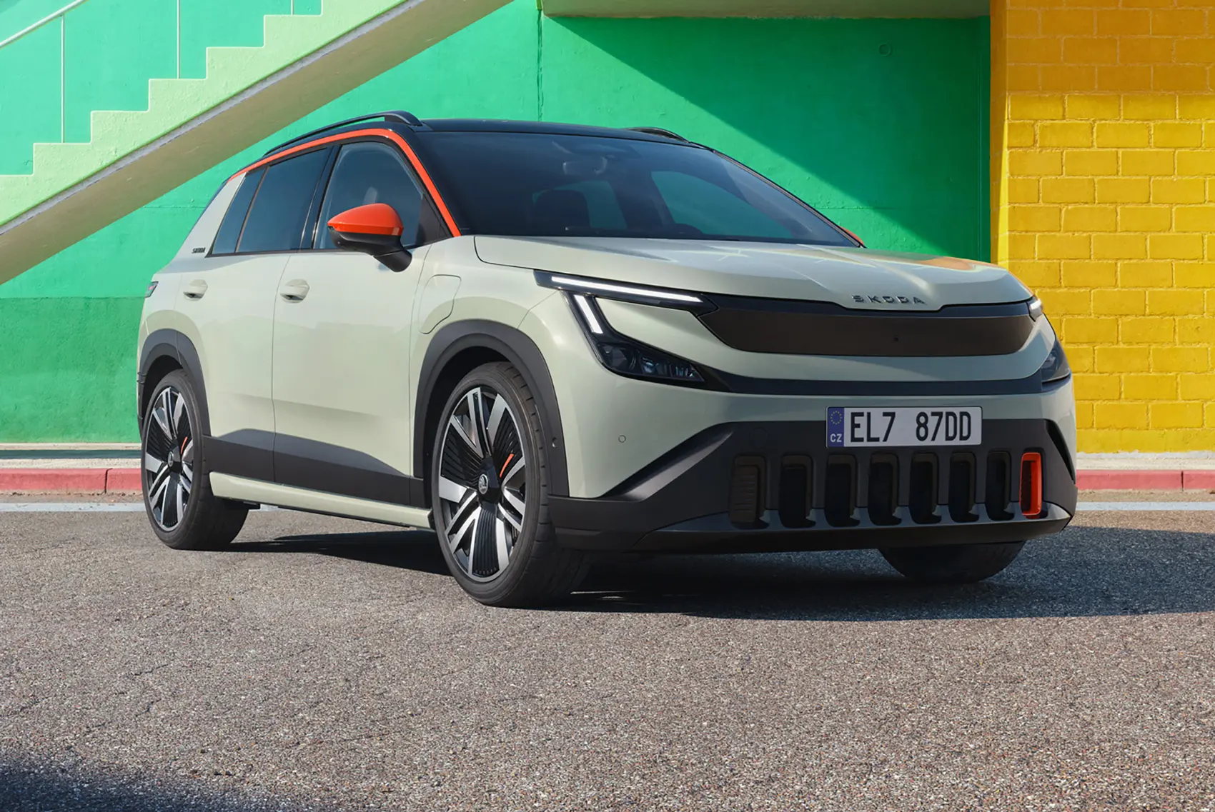 Skoda Epiq front three quarter First Edition