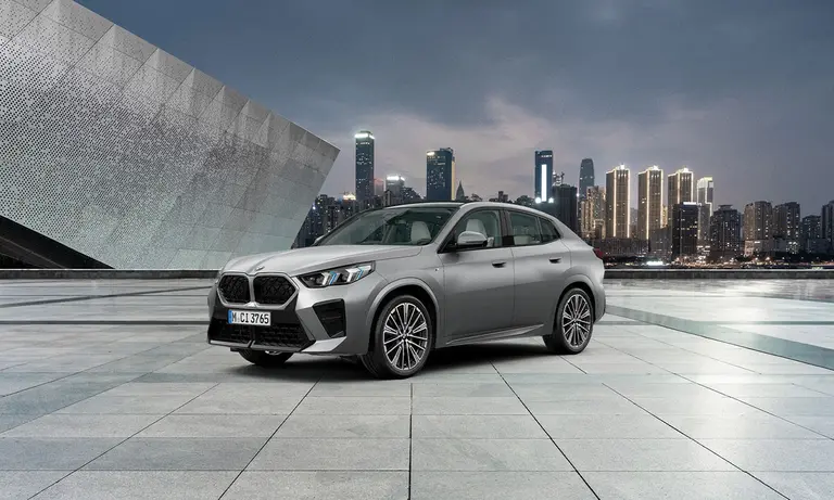 BMW X2 xDrive20i M 스포츠 프로즌 퓨어 그레이 스페셜 에디션