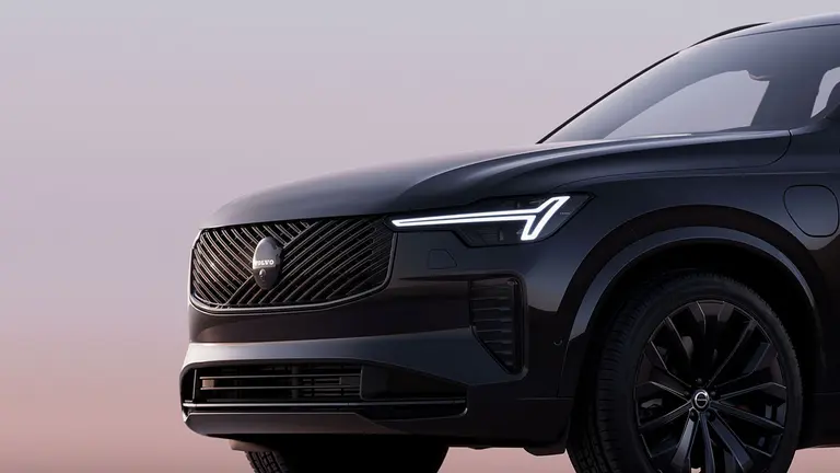 볼보 XC90 블랙 에디션