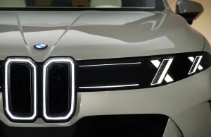 기계들이 다가오고 있습니다… 당신의 새 BMW를 스펙업하기 위해