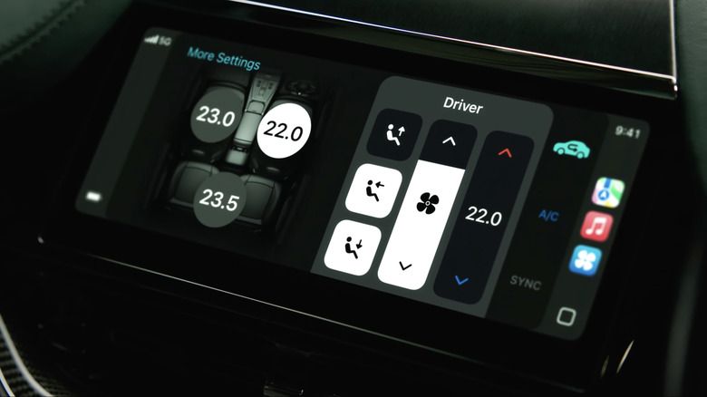 Apple CarPlay Ultra in Aston Martin DBX
